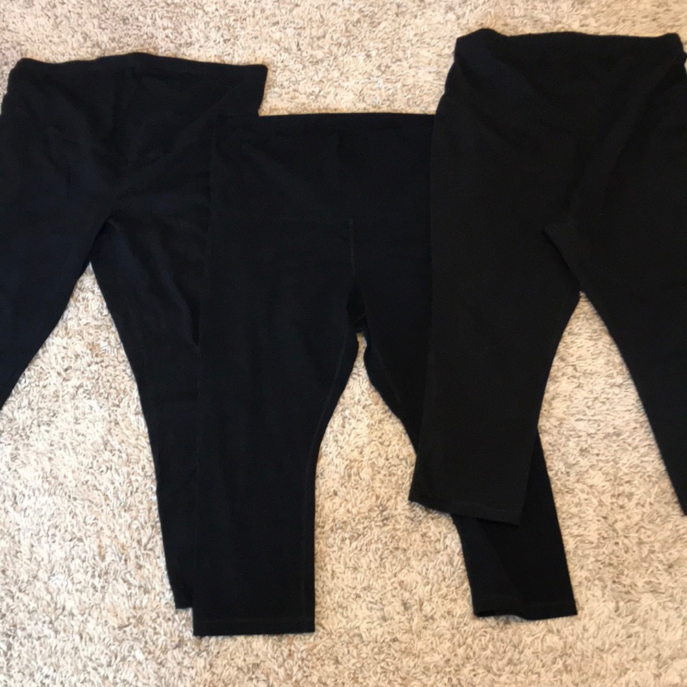 Lot of 3 maternity leggings/yoga pants